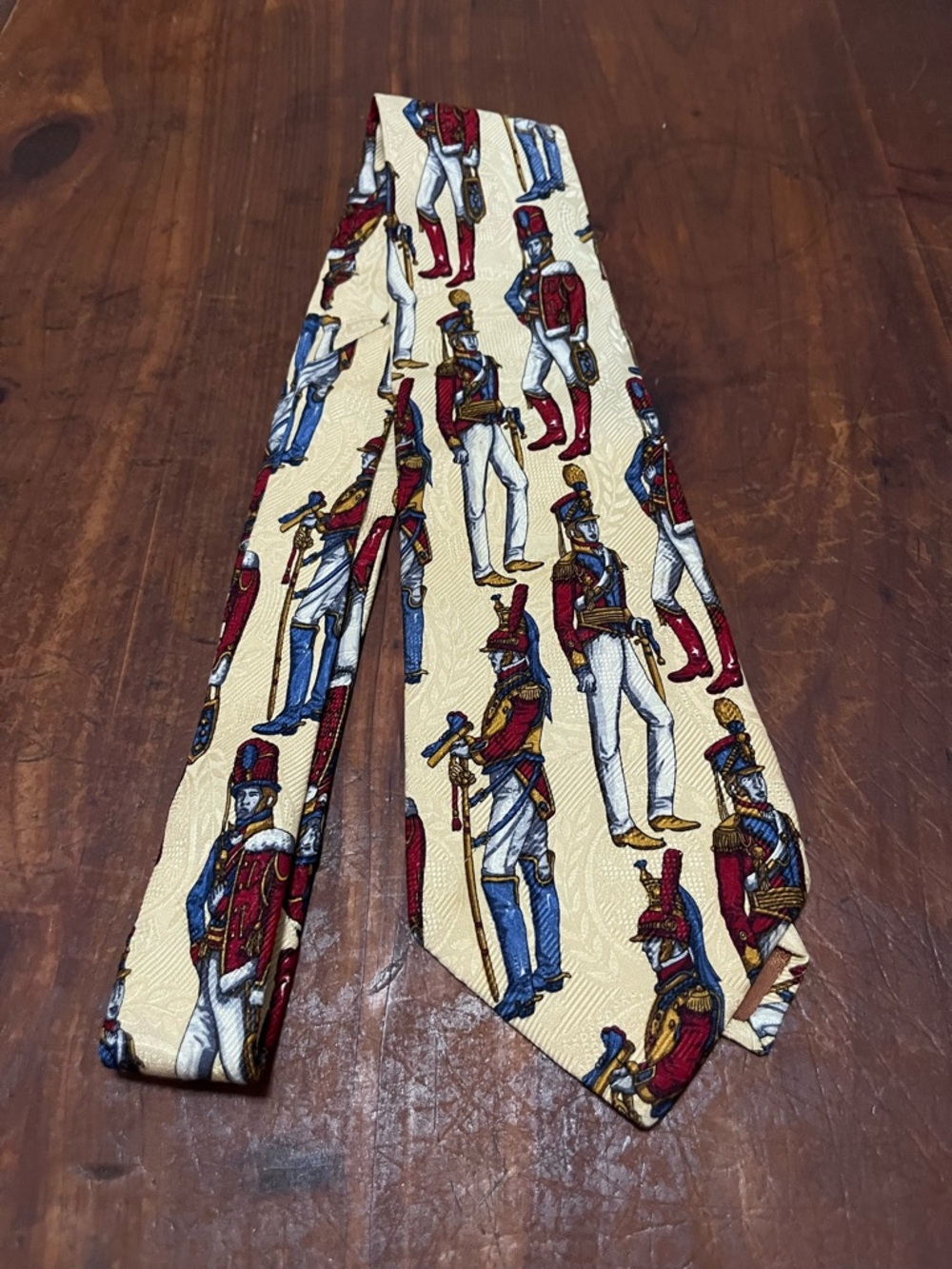 Tommy Hilfiger 100% Silk Navy & Red Uniformed Soldiers Tie - Picture 3 of 9